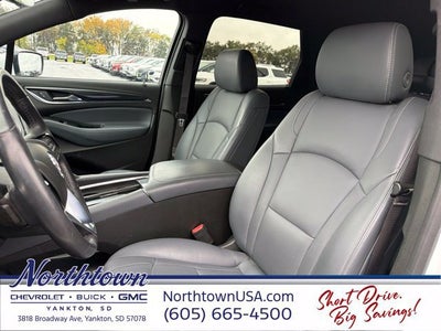 2024 Buick Enclave Essence