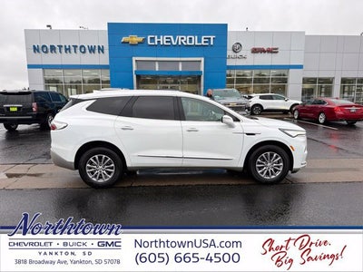2024 Buick Enclave Essence