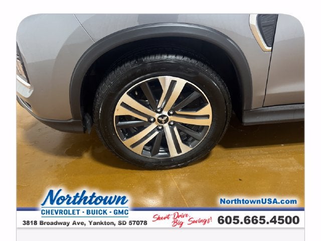 2025 Mitsubishi Outlander Sport S