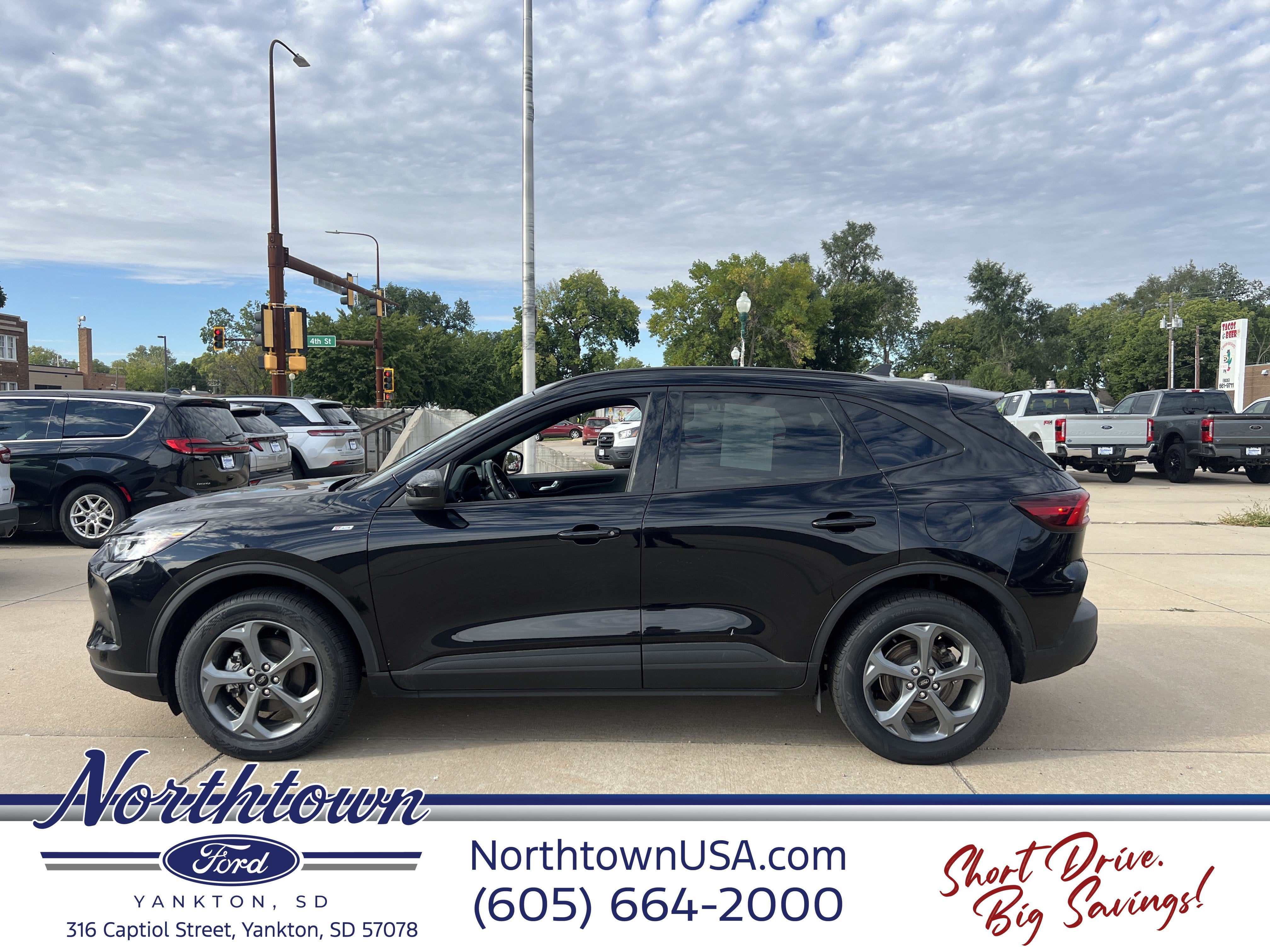 2025 Ford Escape ST-Line Select