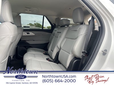 2026 Ford Explorer Active w/200A Pkg