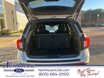 2027 Ford Explorer Base