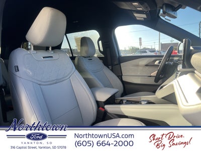 2027 Ford Explorer Platinum