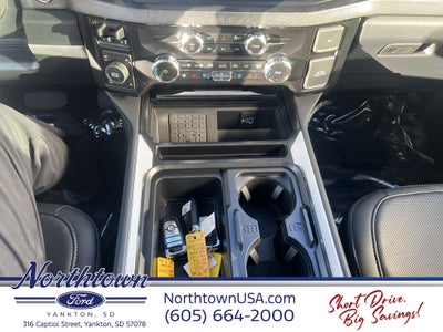 2027 Ford Super Duty F-250 SRW Platinum