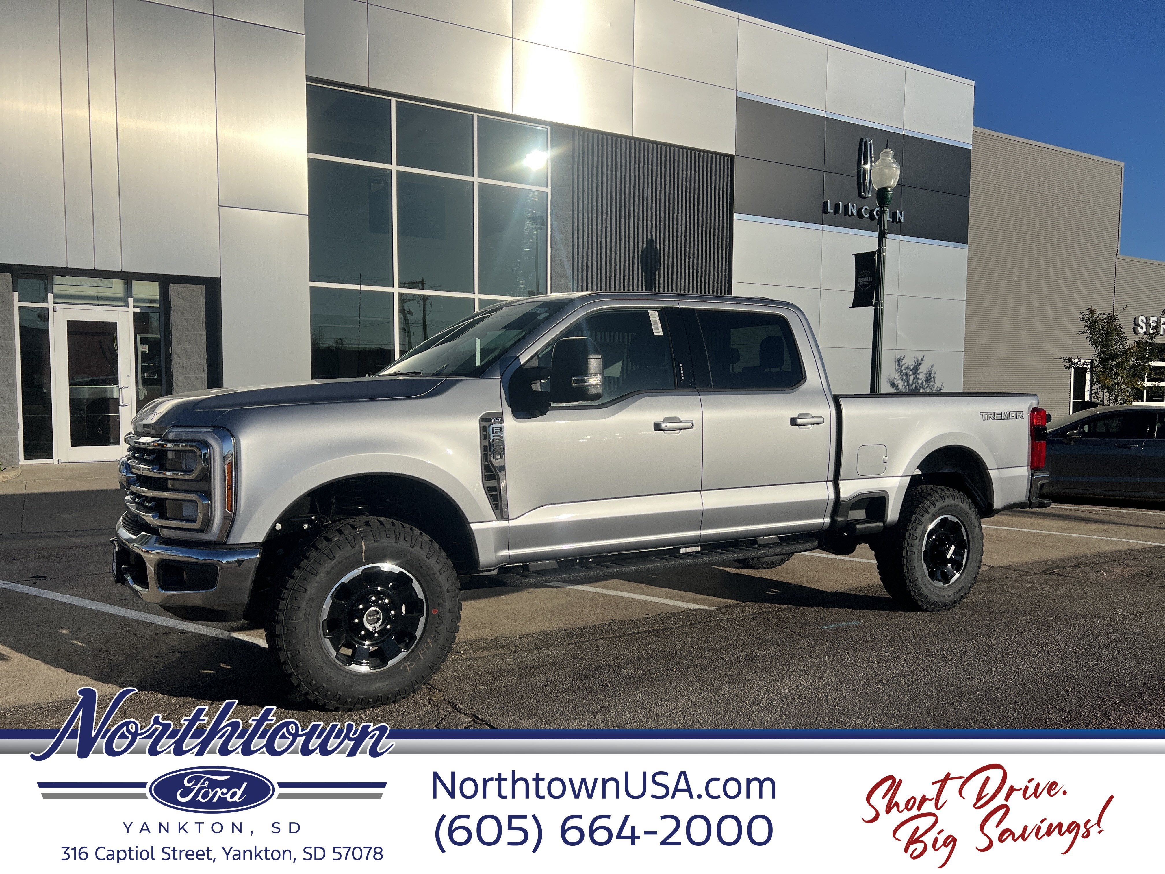 2027 Ford Super Duty F-250 SRW XLT