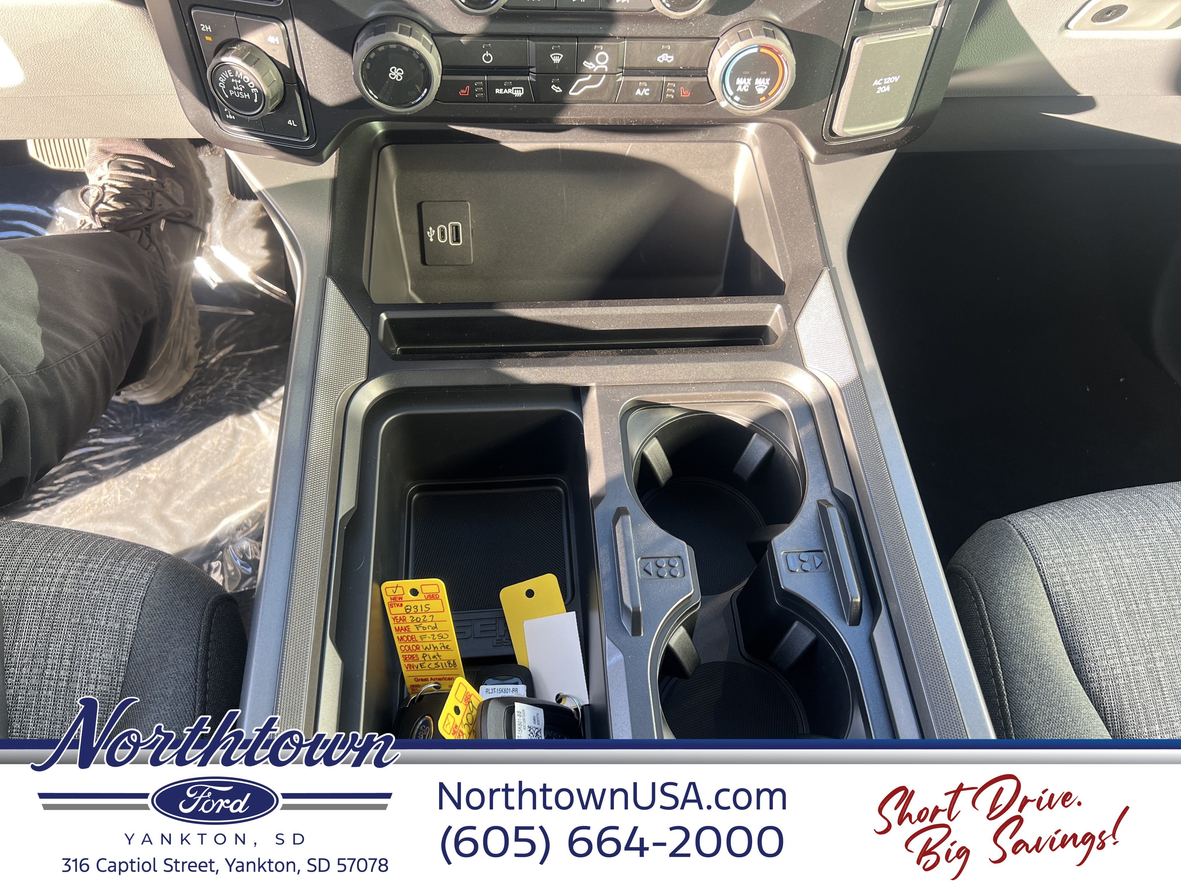 2027 Ford Super Duty F-250 SRW XLT