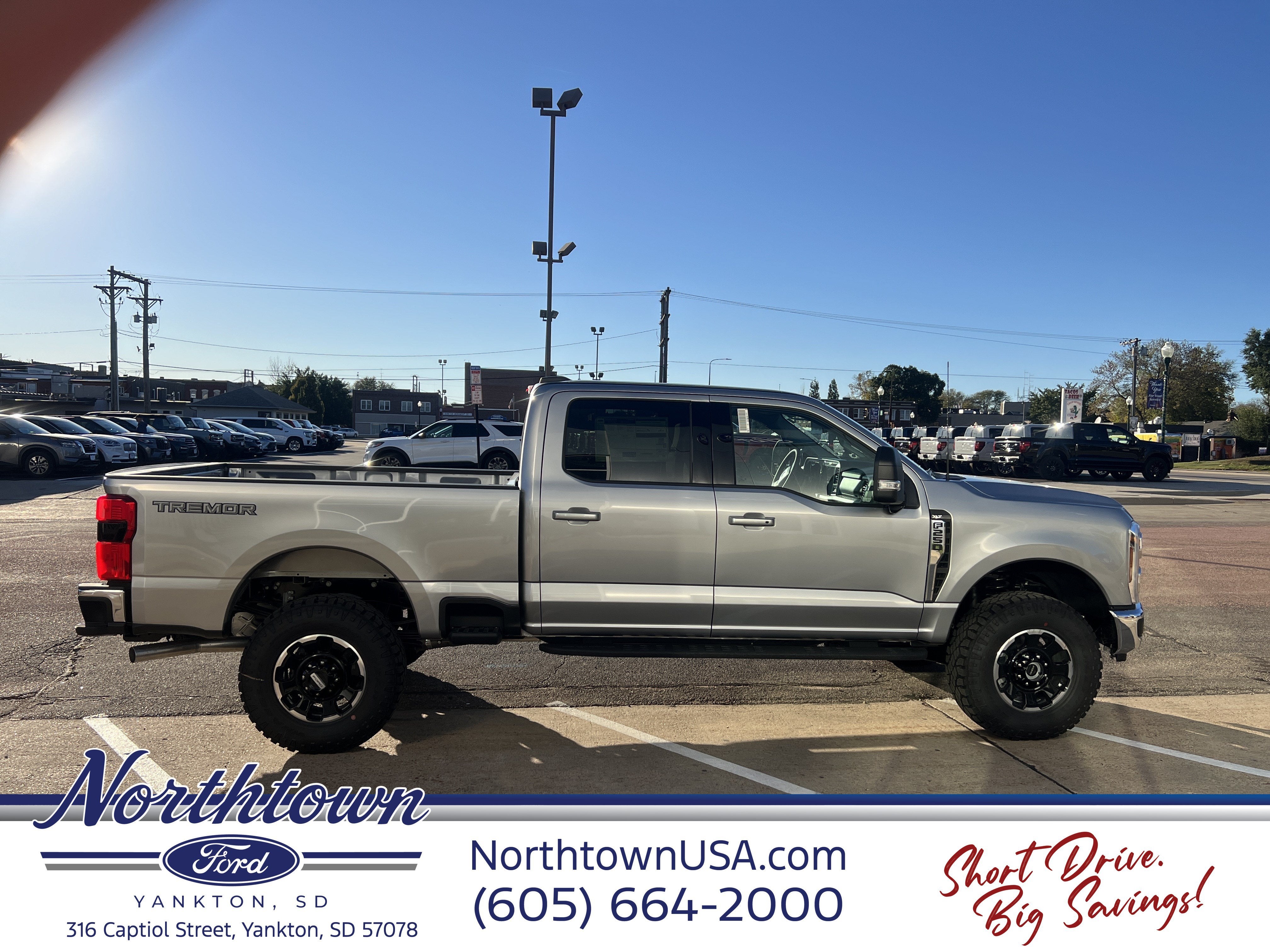 2027 Ford Super Duty F-250 SRW XLT