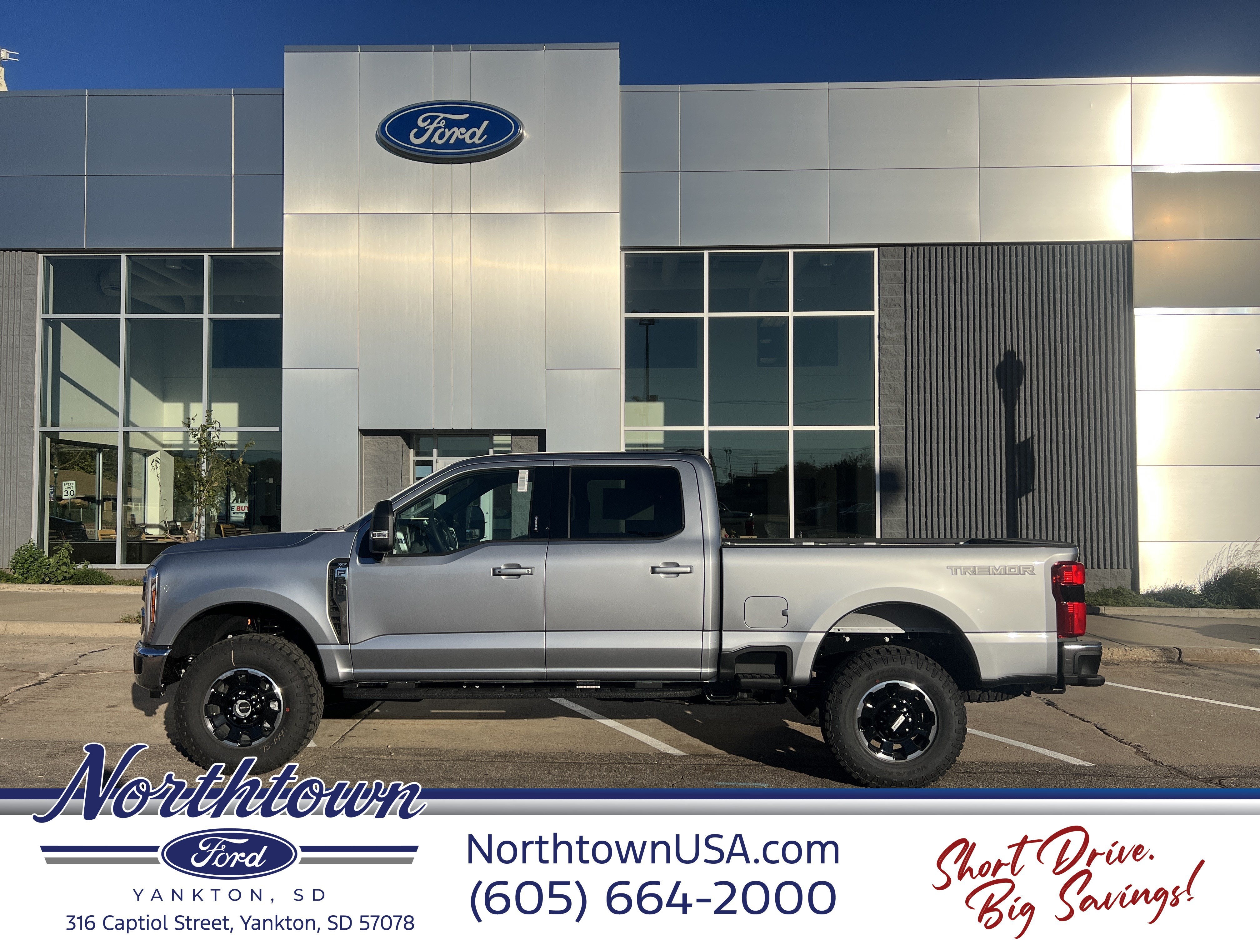 2027 Ford Super Duty F-250 SRW XLT
