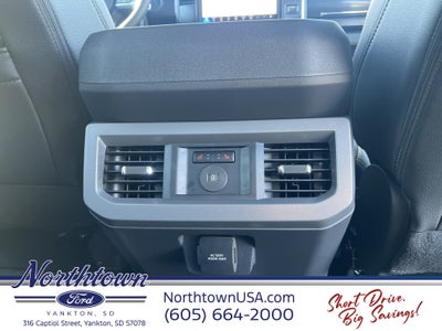 2027 Ford Super Duty F-250 SRW LARIAT