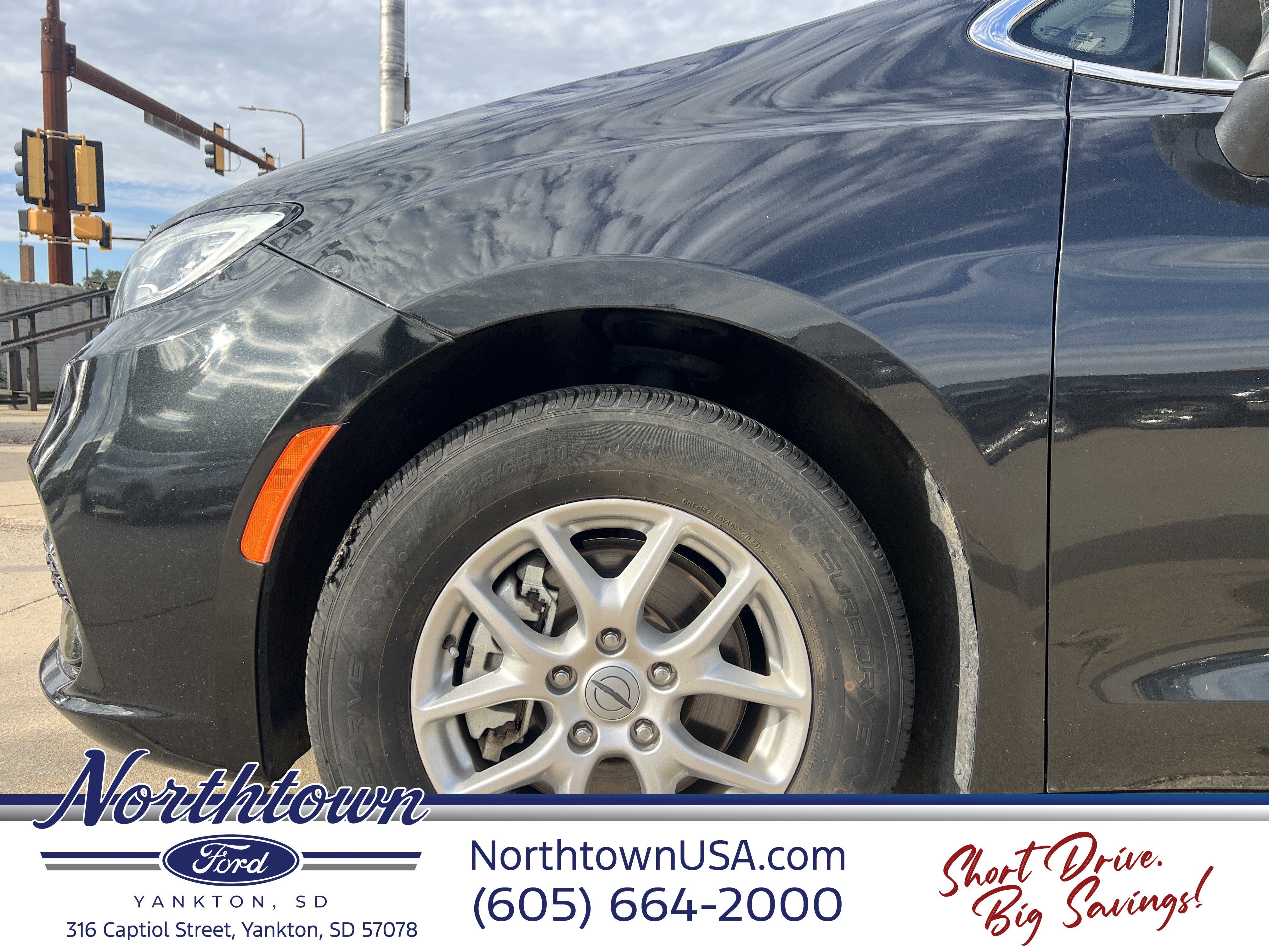 2023 Chrysler Pacifica Touring L