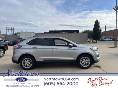 2024 Ford Edge Base