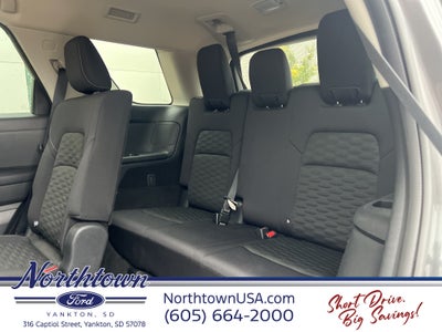 2024 Nissan Pathfinder S