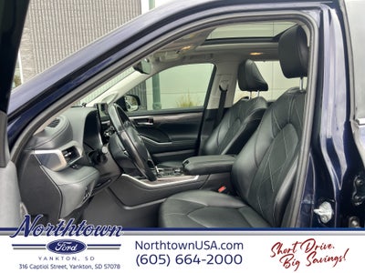2021 Toyota Highlander Platinum