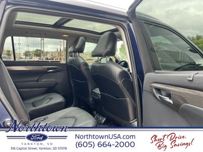 2021 Toyota Highlander Platinum