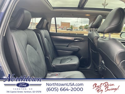 2021 Toyota Highlander Platinum