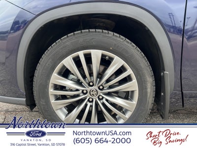 2021 Toyota Highlander Platinum