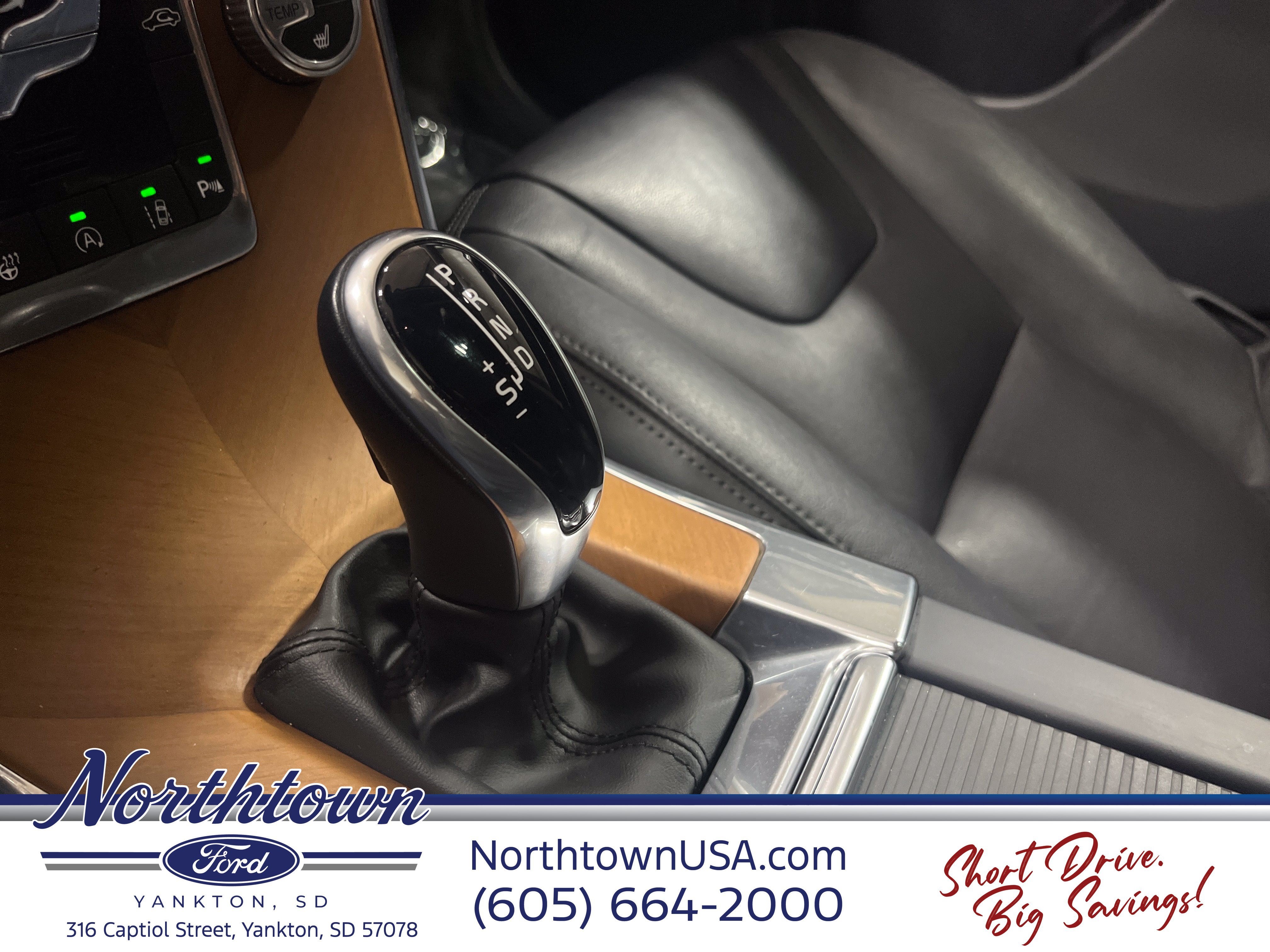 2017 Volvo XC60 Inscription